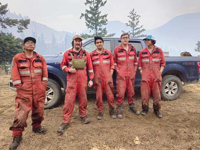 The sḱʷlkʷalt Forestry LP Crew-firefighting